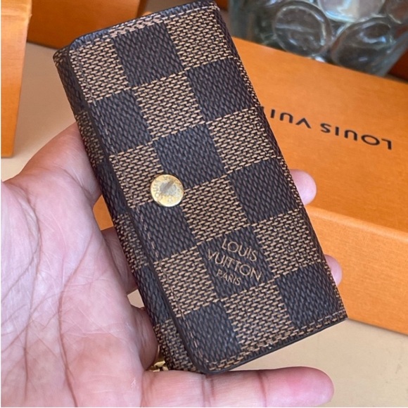 Authentic Louis Vuitton key holders ππππ€ππ€π - Picture 11 of 12